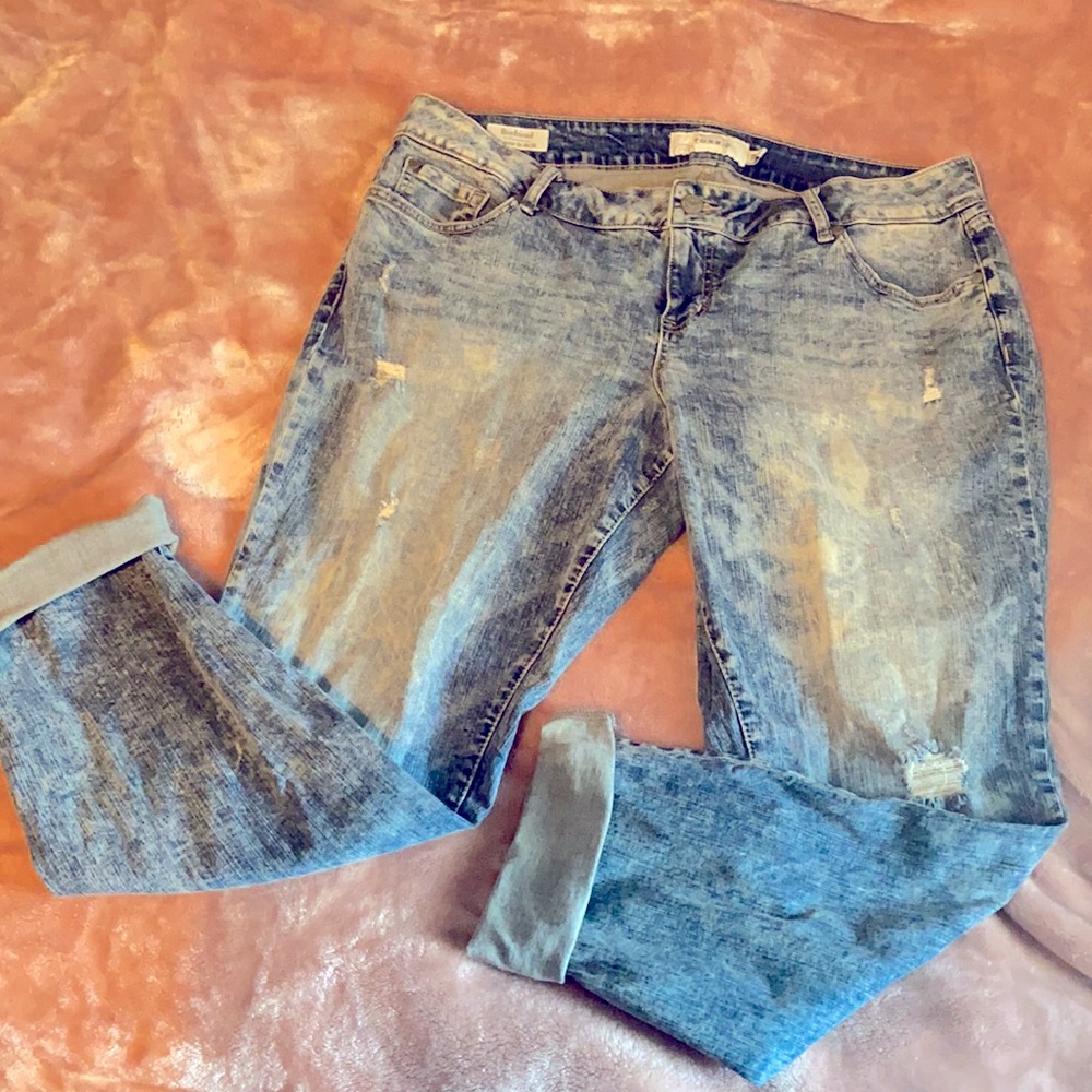 Torrid boyfriend cut blue jeans size 18